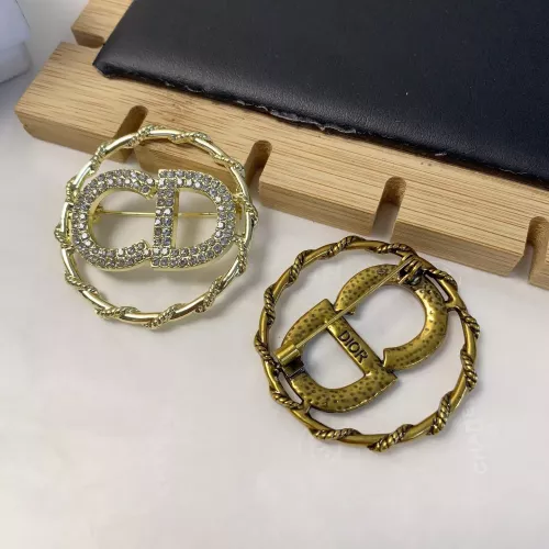 Cheap Christian Dior Brooches For Women #1344853 Replica Wholesale [$23.00 USD] [ITEM#1344853] on Replica Christian Dior Brooches