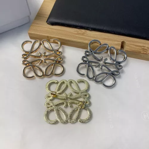 Cheap LOEWE Brooches For Women #1344860 Replica Wholesale [$23.00 USD] [ITEM#1344860] on Replica LOEWE Brooches