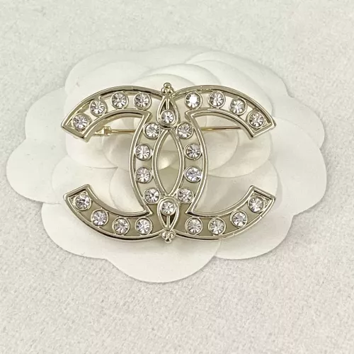 Cheap Chanel Brooches For Women #1344877 Replica Wholesale [$32.00 USD] [ITEM#1344877] on Replica Chanel Brooches