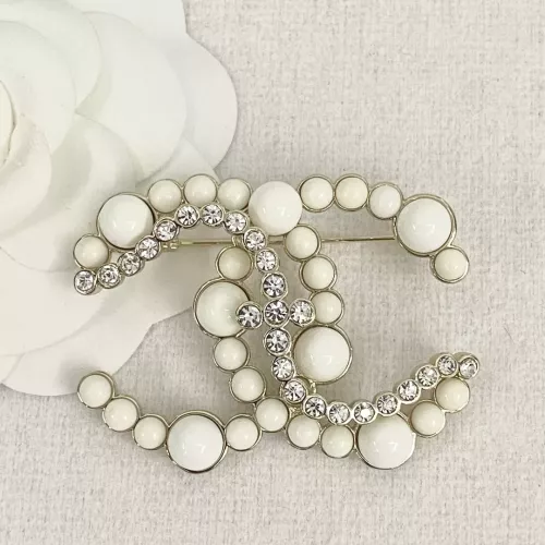 Chanel Brooches For Women #1344894