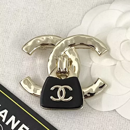 Chanel Brooches For Women #1344895