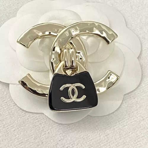 Cheap Chanel Brooches For Women #1344895 Replica Wholesale [$36.00 USD] [ITEM#1344895] on Replica Chanel Brooches
