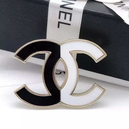 Chanel Brooches For Women #1344952