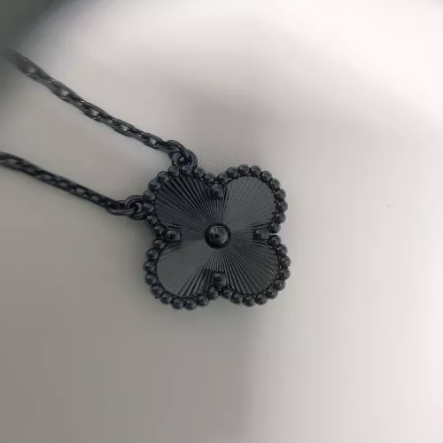 Cheap Van Cleef &amp; Arpels Necklaces #1345010 Replica Wholesale [$42.00 USD] [ITEM#1345010] on Replica Van Cleef &amp; Arpels Necklaces