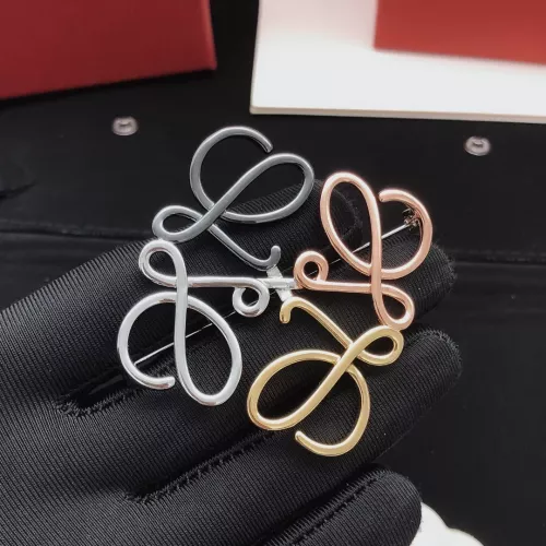 Cheap LOEWE Brooches #1345013 Replica Wholesale [$32.00 USD] [ITEM#1345013] on Replica LOEWE Brooches