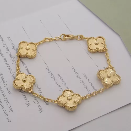Van Cleef & Arpels Bracelets For Women #1345136