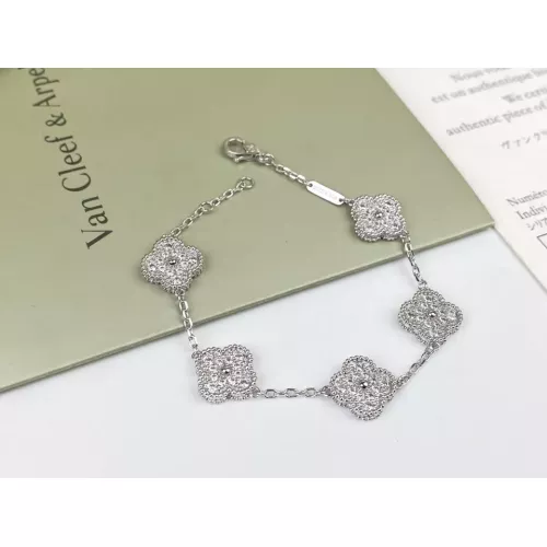 Van Cleef & Arpels Bracelets For Women #1345174