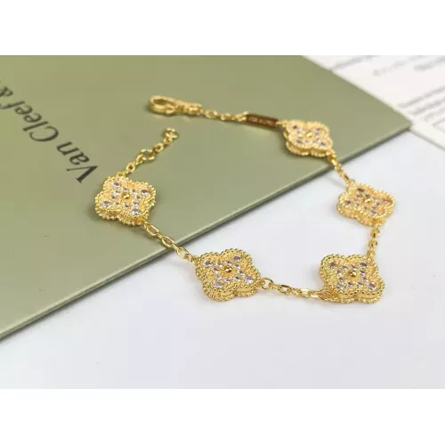 Van Cleef & Arpels Bracelets For Women #1345176