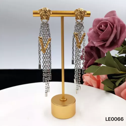 Cheap Versace Earrings For Women #1345511 Replica Wholesale [$25.00 USD] [ITEM#1345511] on Replica Versace Earrings