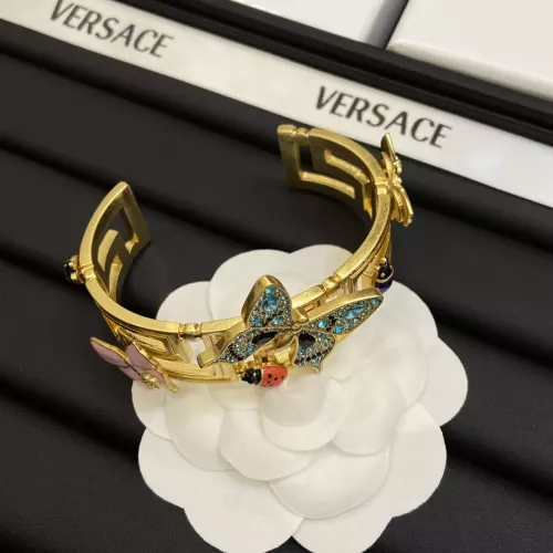 Cheap Versace Bracelets #1345536 Replica Wholesale [$25.00 USD] [ITEM#1345536] on Replica Versace Bracelets