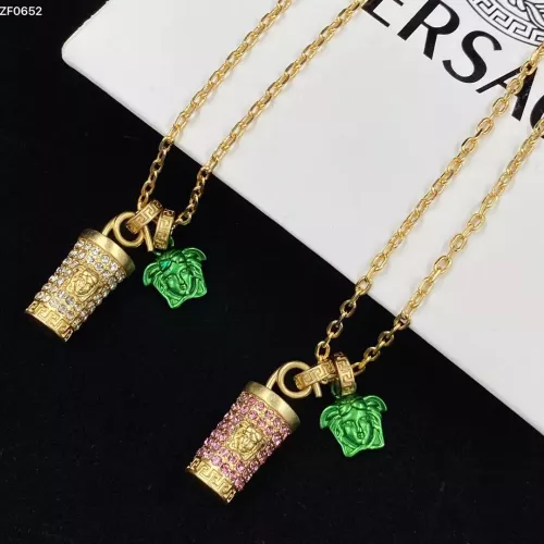 Cheap Versace Necklaces #1345543 Replica Wholesale [$25.00 USD] [ITEM#1345543] on Replica Versace Necklaces