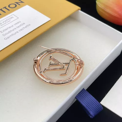 Cheap Louis Vuitton LV Brooches #1345811 Replica Wholesale [$25.00 USD] [ITEM#1345811] on Replica Louis Vuitton LV Brooches