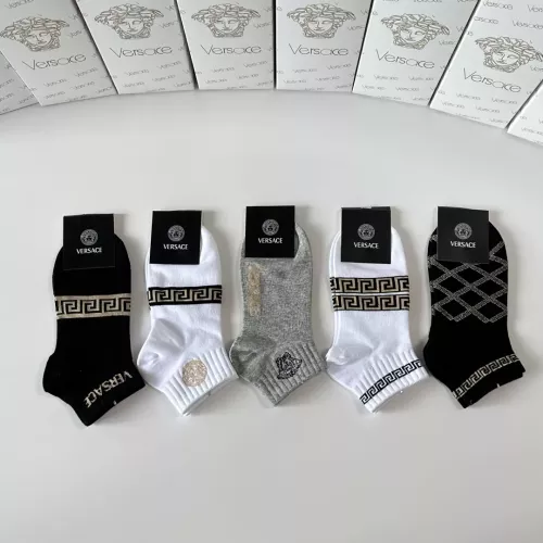 Cheap Versace Socks #1345945 Replica Wholesale [$27.00 USD] [ITEM#1345945] on Replica Versace Socks