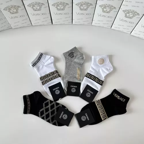 Cheap Versace Socks #1345945 Replica Wholesale [$27.00 USD] [ITEM#1345945] on Replica Versace Socks