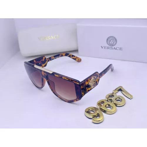 Versace Sunglasses #1346309