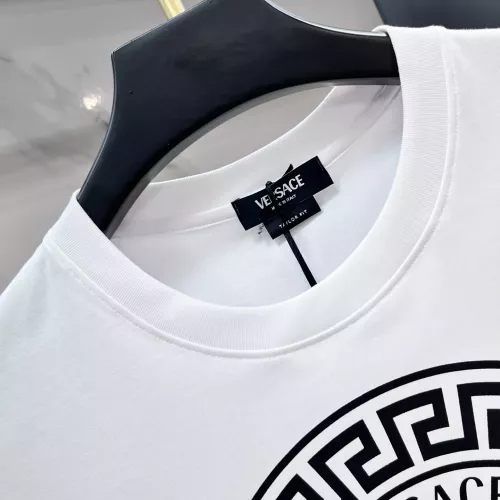 Cheap Versace T-Shirts Short Sleeved For Men #1346321 Replica Wholesale [$80.00 USD] [ITEM#1346321] on Replica Versace T-Shirts