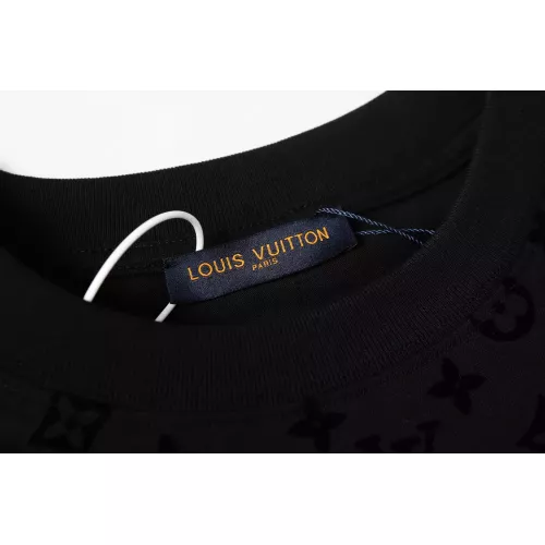Cheap Louis Vuitton LV T-Shirts Short Sleeved For Unisex #1346419 Replica Wholesale [$32.00 USD] [ITEM#1346419] on Replica Louis Vuitton LV T-Shirts