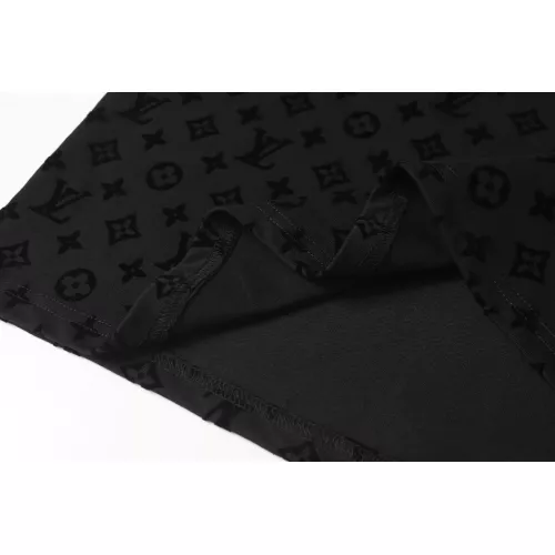 Cheap Louis Vuitton LV T-Shirts Short Sleeved For Unisex #1346419 Replica Wholesale [$32.00 USD] [ITEM#1346419] on Replica Louis Vuitton LV T-Shirts