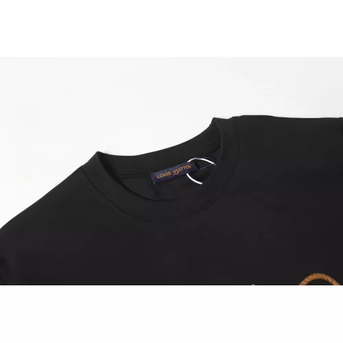 Cheap Louis Vuitton LV T-Shirts Short Sleeved For Unisex #1346424 Replica Wholesale [$40.00 USD] [ITEM#1346424] on Replica Louis Vuitton LV T-Shirts
