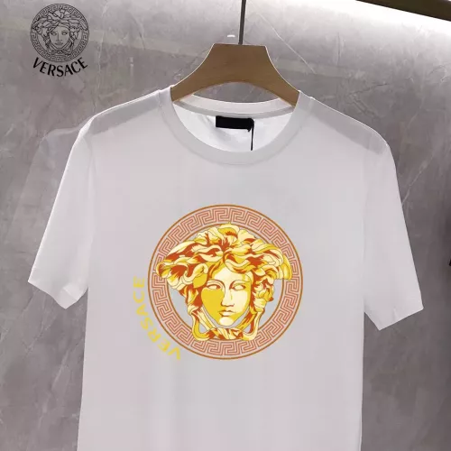 Cheap Versace T-Shirts Short Sleeved For Unisex #1347121 Replica Wholesale [$25.00 USD] [ITEM#1347121] on Replica Versace T-Shirts