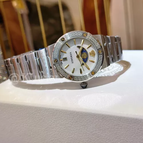 Cheap Versace AAA Quality Watches #1347730 Replica Wholesale [$130.00 USD] [ITEM#1347730] on Replica Versace AAA Quality Watches