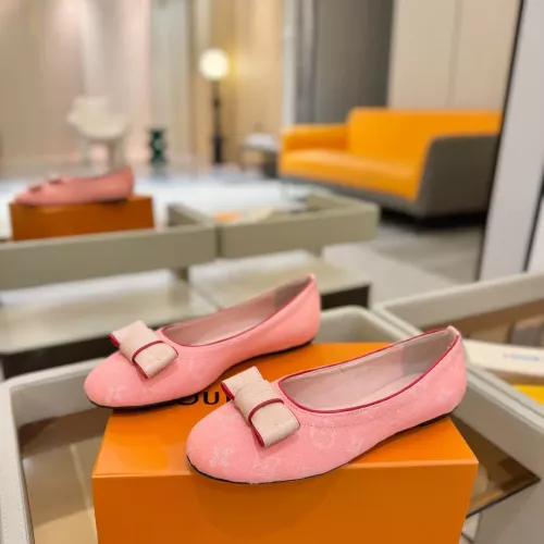 Louis Vuitton Flat Shoes For Women #1348803