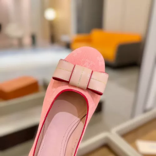 Cheap Louis Vuitton Flat Shoes For Women #1348803 Replica Wholesale [$96.00 USD] [ITEM#1348803] on Replica Louis Vuitton Flat Shoes