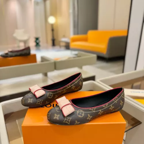 Louis Vuitton Flat Shoes For Women #1348807