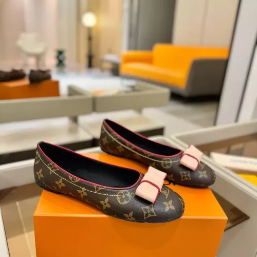 Cheap Louis Vuitton Flat Shoes For Women #1348807 Replica Wholesale [$96.00 USD] [ITEM#1348807] on Replica Louis Vuitton Flat Shoes
