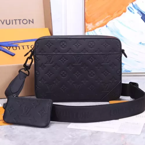 Louis Vuitton AAA Man Messenger Bags #1349169