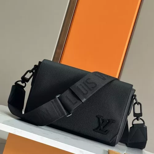 Louis Vuitton AAA Man Messenger Bags #1349174
