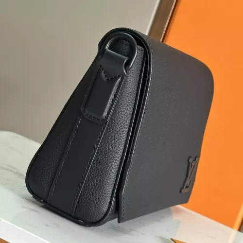 Cheap Louis Vuitton AAA Man Messenger Bags #1349174 Replica Wholesale [$150.00 USD] [ITEM#1349174] on Replica Louis Vuitton AAA Man Messenger Bags