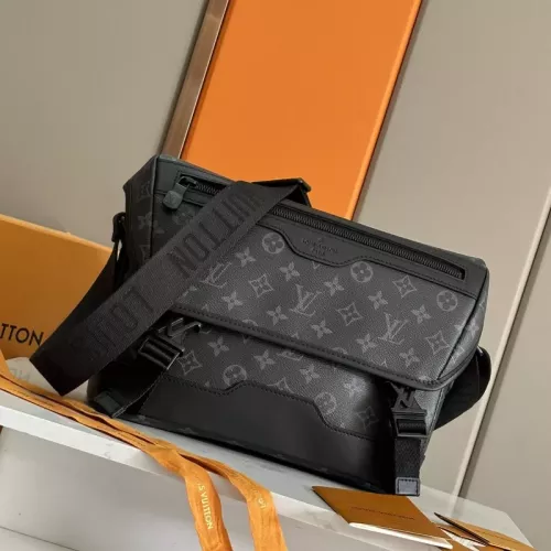 Louis Vuitton AAA Man Messenger Bags #1349202