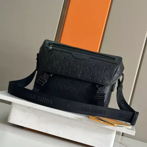 Louis Vuitton AAA Man Messenger Bags #1349217