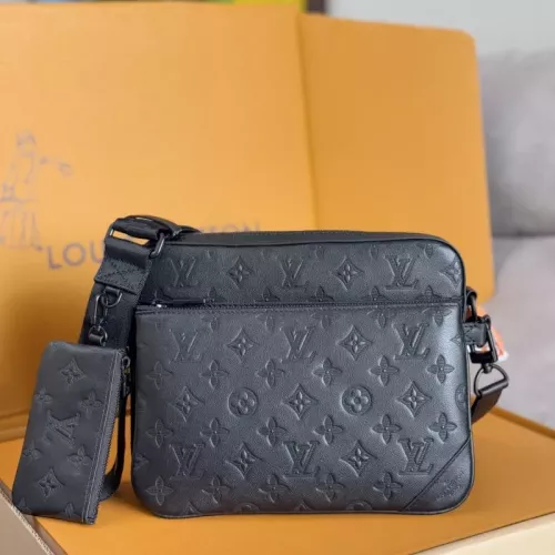Louis Vuitton AAA Man Messenger Bags #1349237