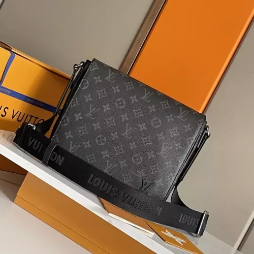 Louis Vuitton AAA Man Messenger Bags #1349382
