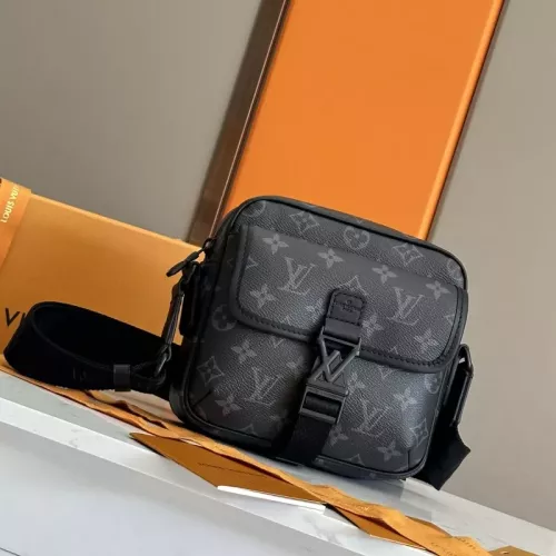 Louis Vuitton AAA Man Messenger Bags #1349386