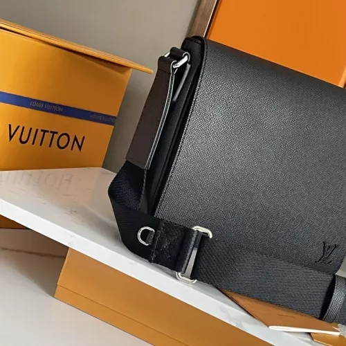 Cheap Louis Vuitton AAA Man Messenger Bags #1349390 Replica Wholesale [$165.00 USD] [ITEM#1349390] on Replica Louis Vuitton AAA Man Messenger Bags