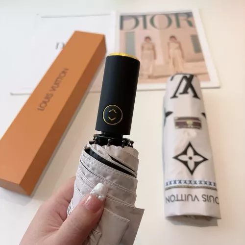 Cheap Louis Vuitton Umbrellas #1349508 Replica Wholesale [$29.00 USD] [ITEM#1349508] on Replica Louis Vuitton Umbrellas