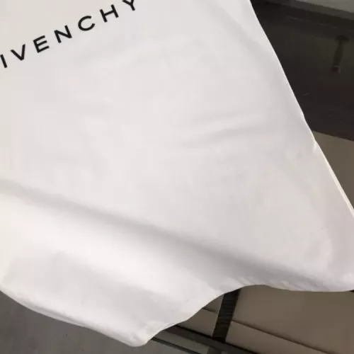 Cheap Givenchy T-Shirts Short Sleeved For Unisex #1349872 Replica Wholesale [$42.00 USD] [ITEM#1349872] on Replica Givenchy T-Shirts