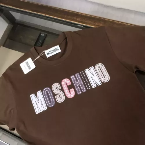 Cheap Moschino T-Shirts Short Sleeved For Unisex #1349966 Replica Wholesale [$42.00 USD] [ITEM#1349966] on Replica Moschino T-Shirts
