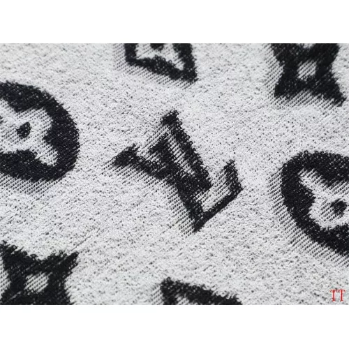 Cheap Louis Vuitton LV T-Shirts Short Sleeved For Unisex #1350199 Replica Wholesale [$39.00 USD] [ITEM#1350199] on Replica Louis Vuitton LV T-Shirts