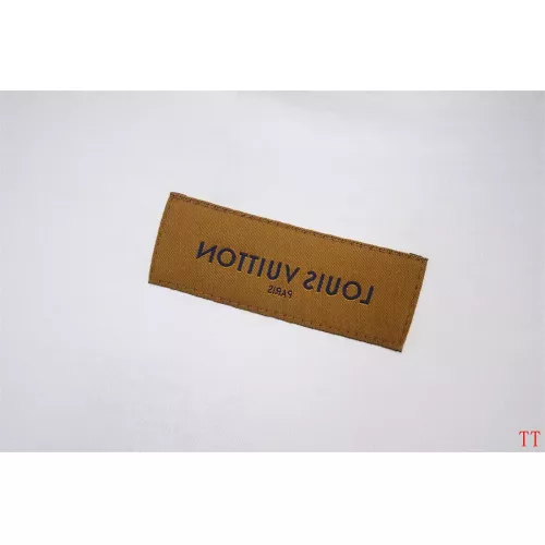 Cheap Louis Vuitton LV T-Shirts Short Sleeved For Unisex #1350286 Replica Wholesale [$32.00 USD] [ITEM#1350286] on Replica Louis Vuitton LV T-Shirts