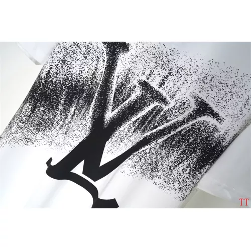 Cheap Louis Vuitton LV T-Shirts Short Sleeved For Unisex #1350290 Replica Wholesale [$32.00 USD] [ITEM#1350290] on Replica Louis Vuitton LV T-Shirts