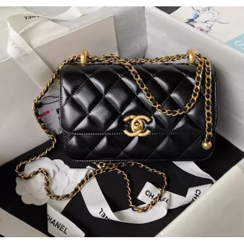 Chanel AAA Quality Messenger Bags For Women #1350652