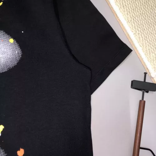 Cheap Louis Vuitton LV T-Shirts Short Sleeved For Unisex #1350765 Replica Wholesale [$42.00 USD] [ITEM#1350765] on Replica Louis Vuitton LV T-Shirts