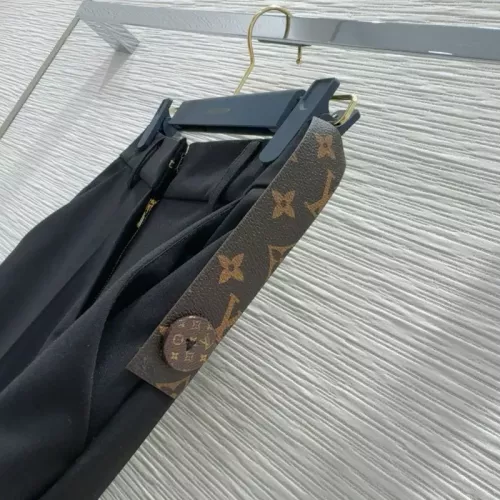 Cheap Louis Vuitton LV Tracksuits Sleeveless For Women #1350912 Replica Wholesale [$98.00 USD] [ITEM#1350912] on Replica Louis Vuitton LV Tracksuits