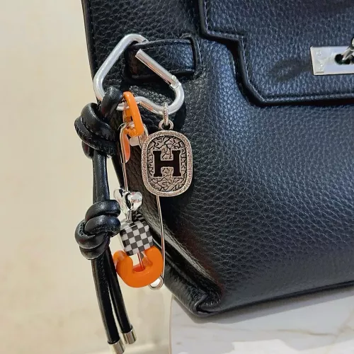 Cheap Hermes Key Holder And Bag Buckle #1350937 Replica Wholesale [$39.00 USD] [ITEM#1350937] on Replica Hermes Key Holder And Bag Buckle