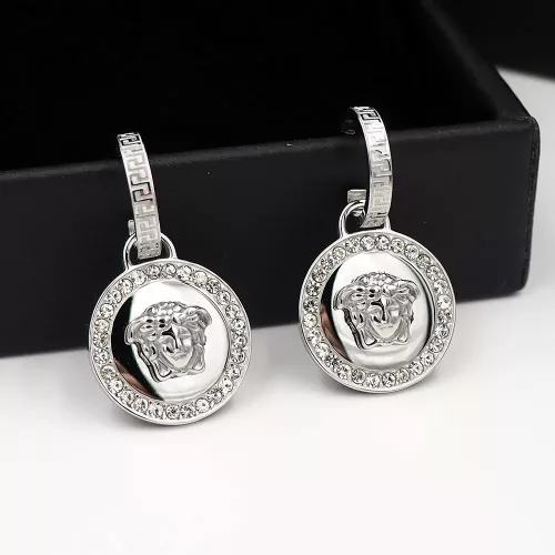 Cheap Versace Earrings For Women #1350991 Replica Wholesale [$27.00 USD] [ITEM#1350991] on Replica Versace Earrings