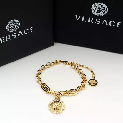Cheap Versace Bracelets #1351001 Replica Wholesale [$27.00 USD] [ITEM#1351001] on Replica Versace Bracelets